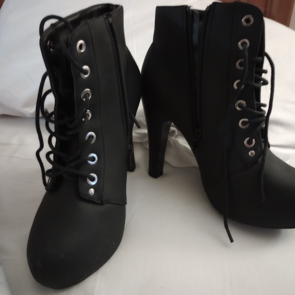 Top Moda Black Boots